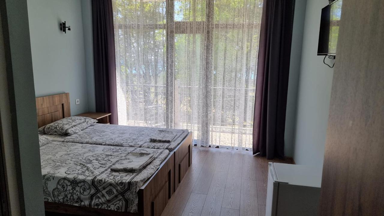French Hotel Кобулети Экстерьер фото