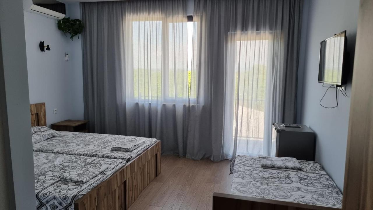 French Hotel Кобулети Экстерьер фото