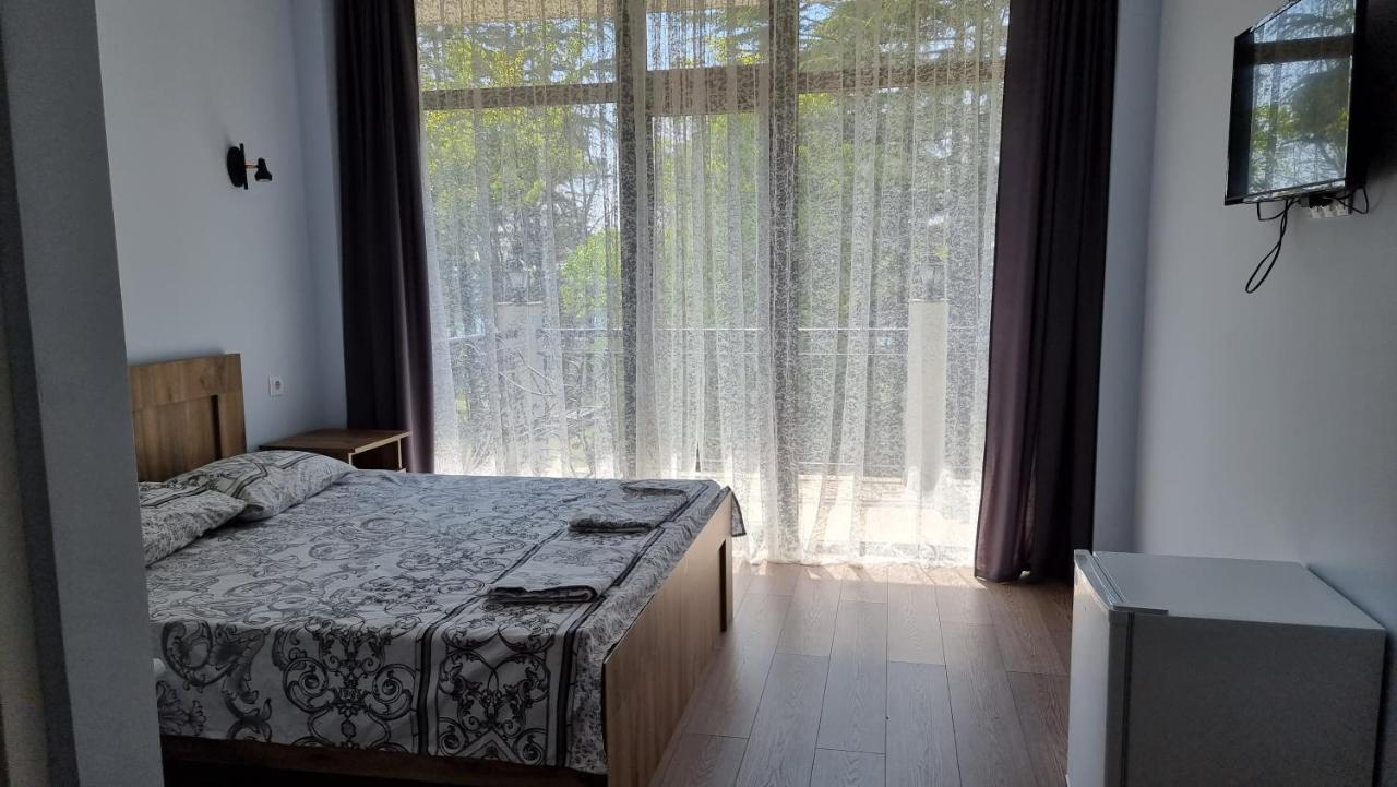 French Hotel Кобулети Экстерьер фото